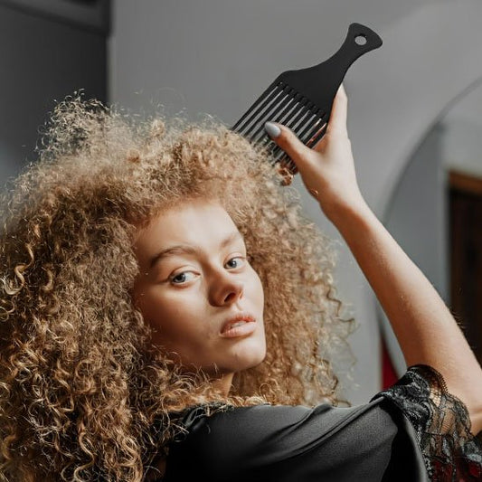 Afro peigne DémelCrépusPro pour cheveux bouclés volumineux Démêlage sans casse