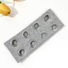 Bandeau gris œillets argentés style élégant