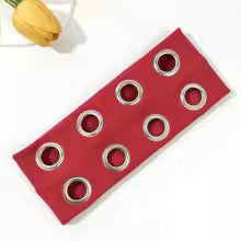 Bandeau rouge œillets argentés style Steampunk