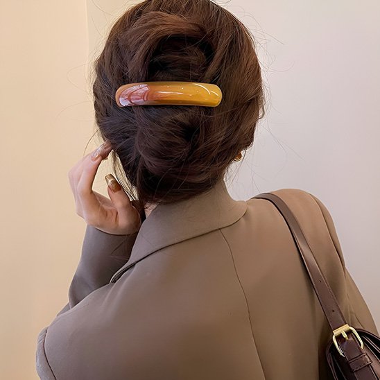 Barrette cheveux Chiclegance Accessoire coiffure barrette résine design épuré moderne