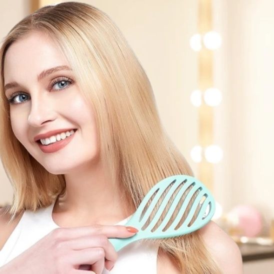 Brosse a cheveux DémêleTout pour cheveux mouillés et secs