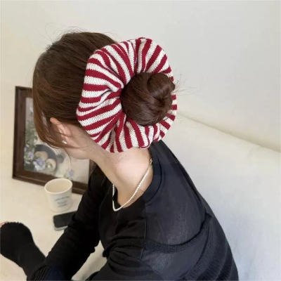 Chouchou Tricoté Coton rouge chignon haut décontracté ambiance cosy