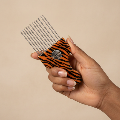 Peigne Afro Pick Acier motif tigre poignet ergomomique