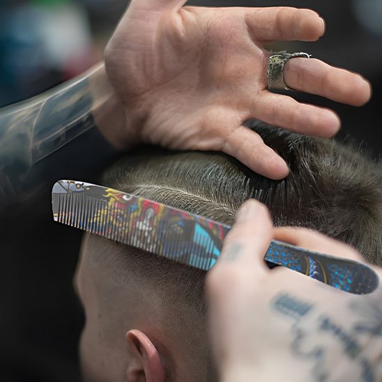 Peigne à cheveux ErgoComfortPro avec dents fines pour coiffage précis