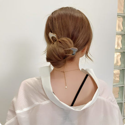Pince Cheveux Fourchette chignon élégant vue de dos