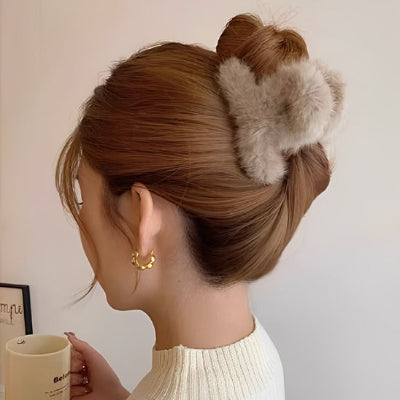	Pince Cheveux Peluche – maintien cheveux sans douleur                          
