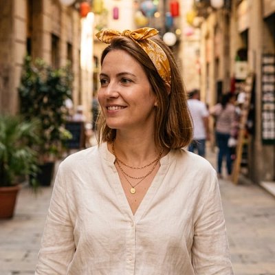 Serre Tête Femme Paisley a Noeud jaune ruelle ensoleillée