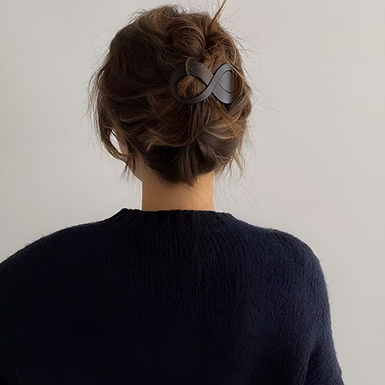 coiffure facile pince a cheveux infinity