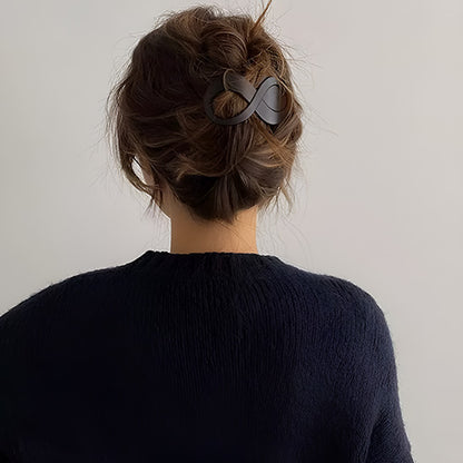 coiffure facile pince a cheveux infinity