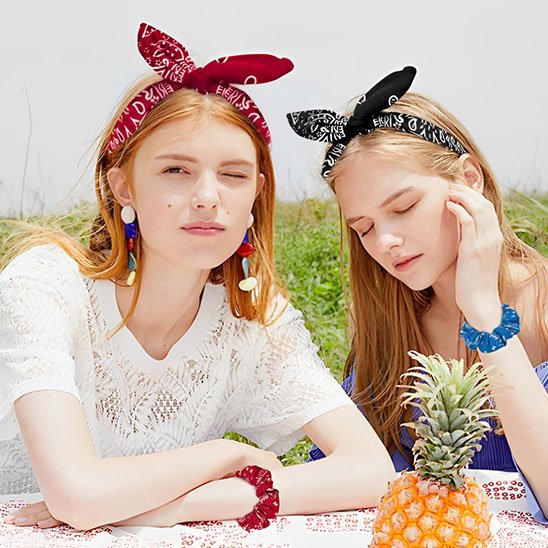 detente entre amies ideal bandeau cheveux Élégance 