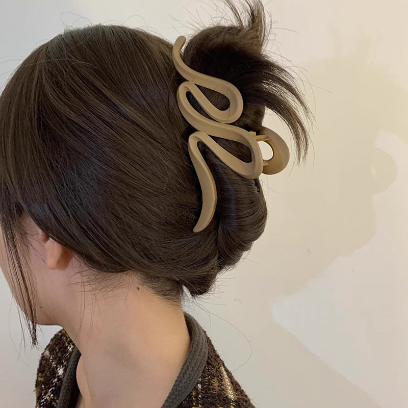 simple jolie pince à cheveux grande vague