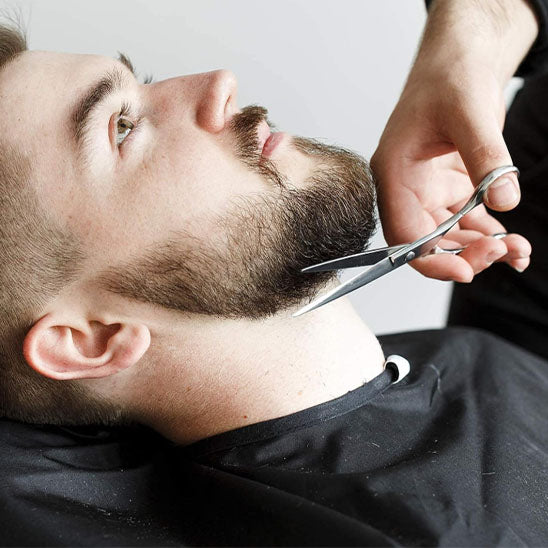 soignee apparence ciseaux coiffure finition 